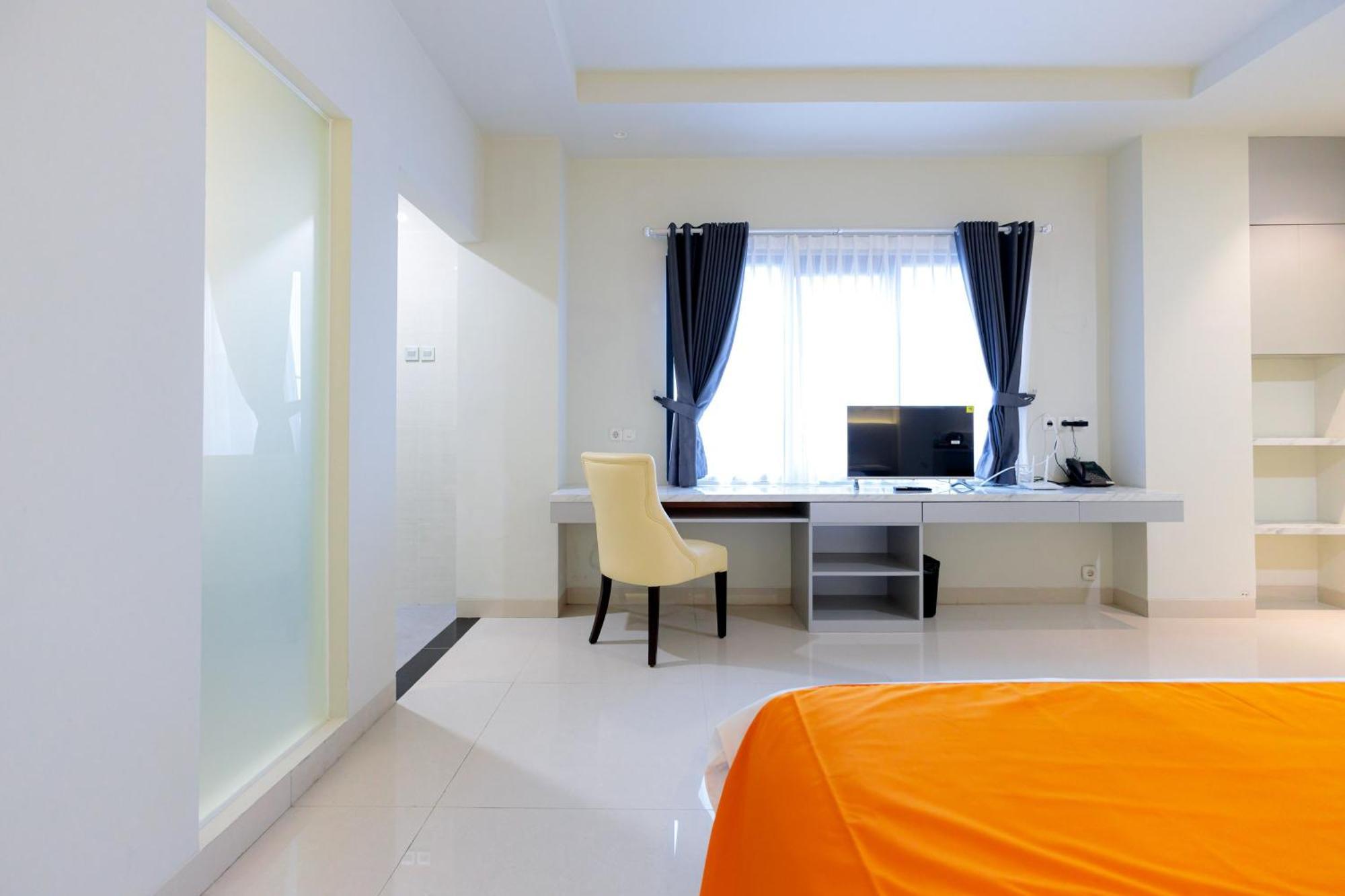 Sans Hotel 88 Andalan Surabaya By Reddoorz Екстериор снимка